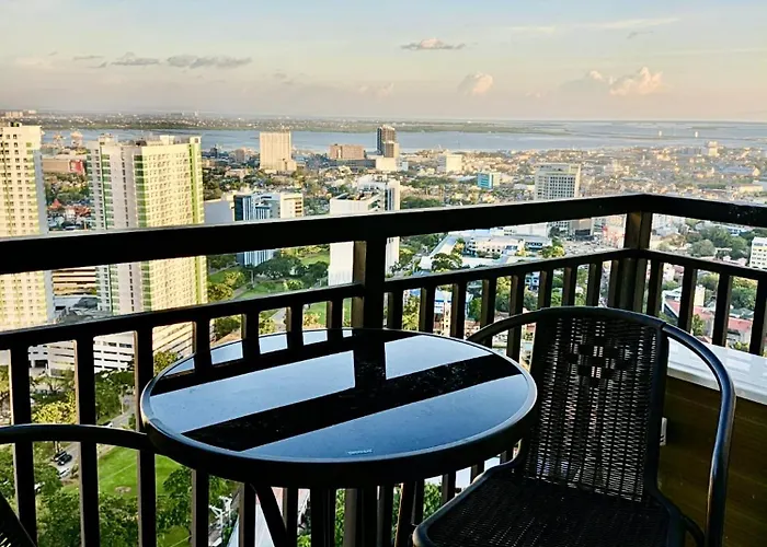 Hotel apartamentowy Sunrise Seaview Near Ayala *